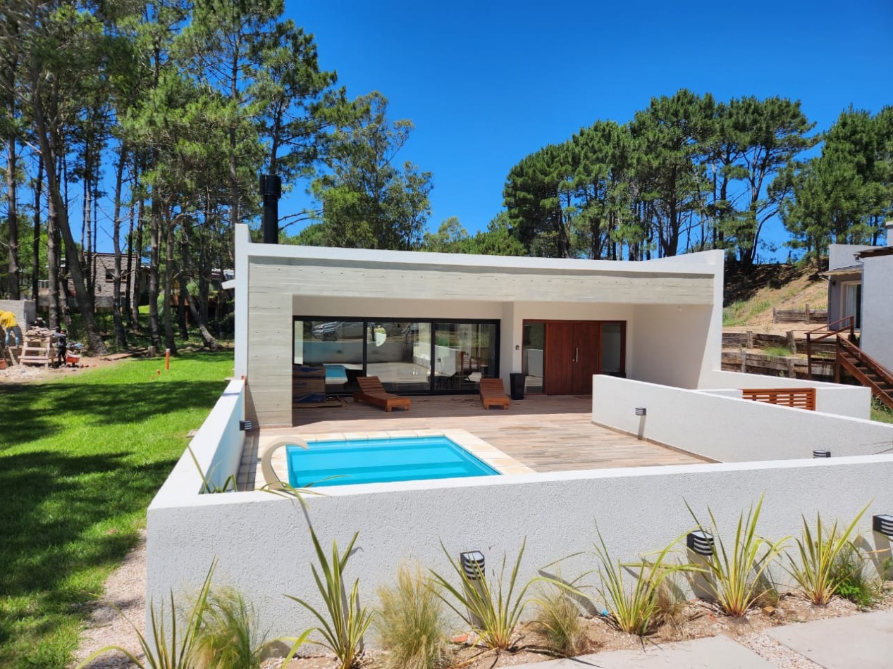 Venta de Costa Esmeralda Deportiva piscina 3 dorm