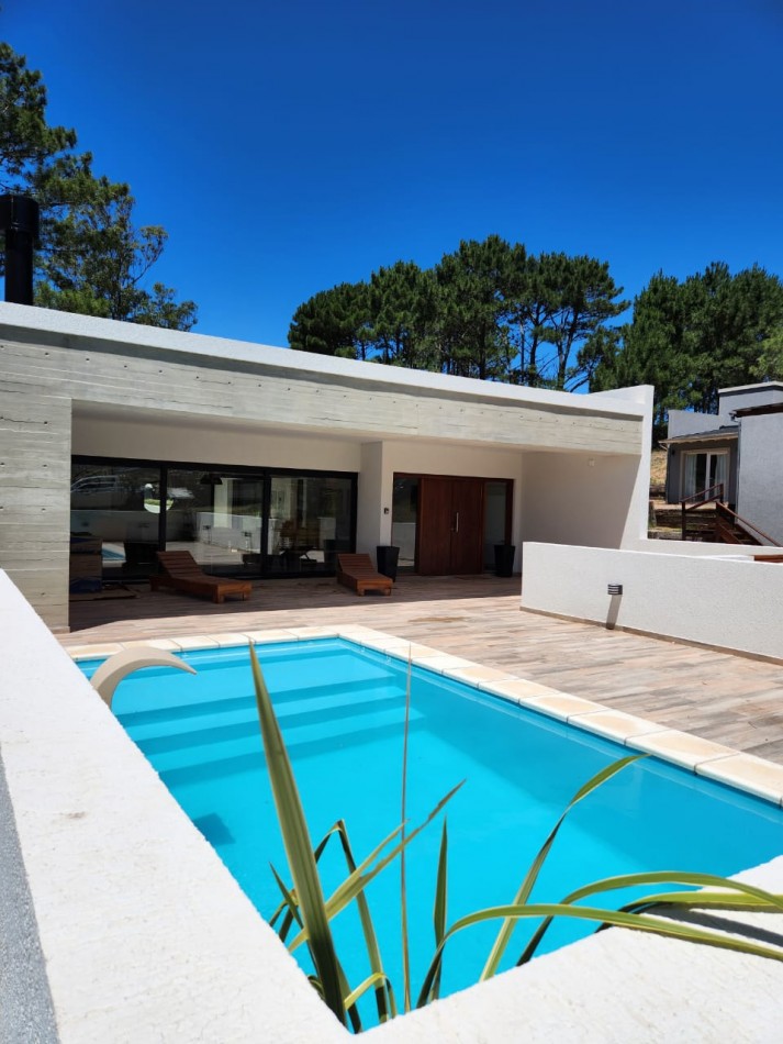 Venta de Costa Esmeralda Deportiva piscina 3 dorm