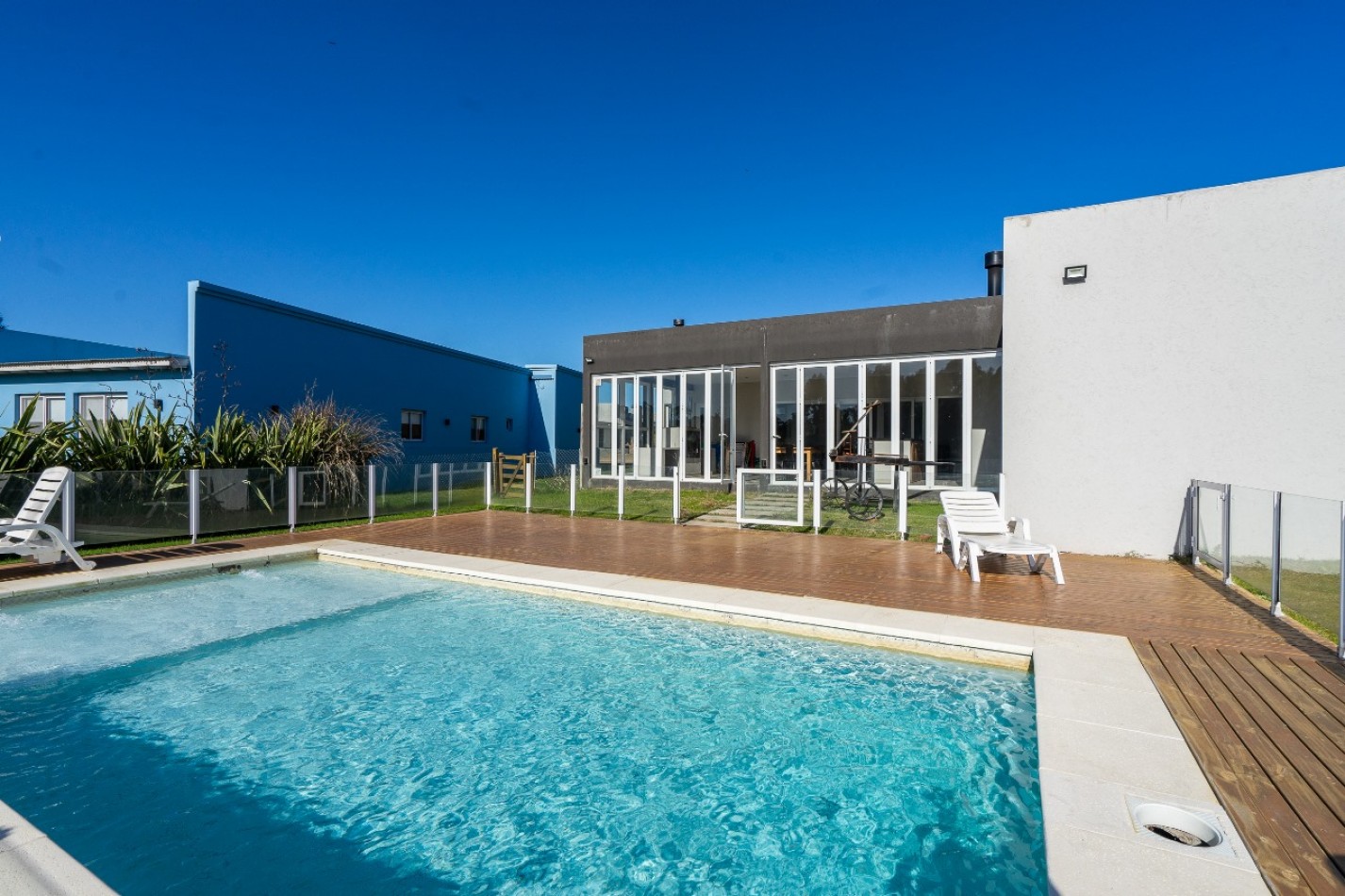 Alquiler casa Ecuestre Costa Esmeralda