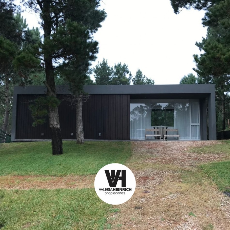 Venta y alquiler casa en Costa Esmeralda deportiva