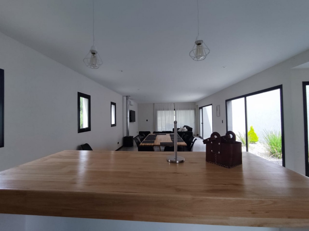 Alquiler casa Costa Esmeralda Ecuestre 8 pax