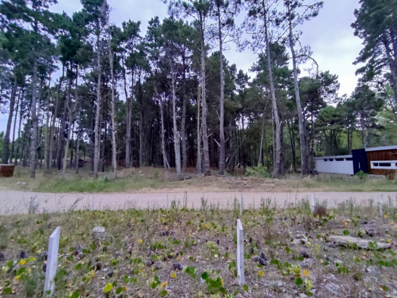 Venta lote Villarobles cerca de Costa Esmeralda