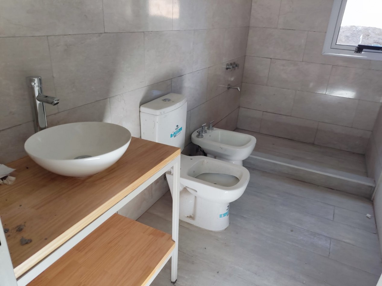 Casa en Venta en Villa Robles cerca de Pinamar y Costa Esmeralda. barrio cerrado