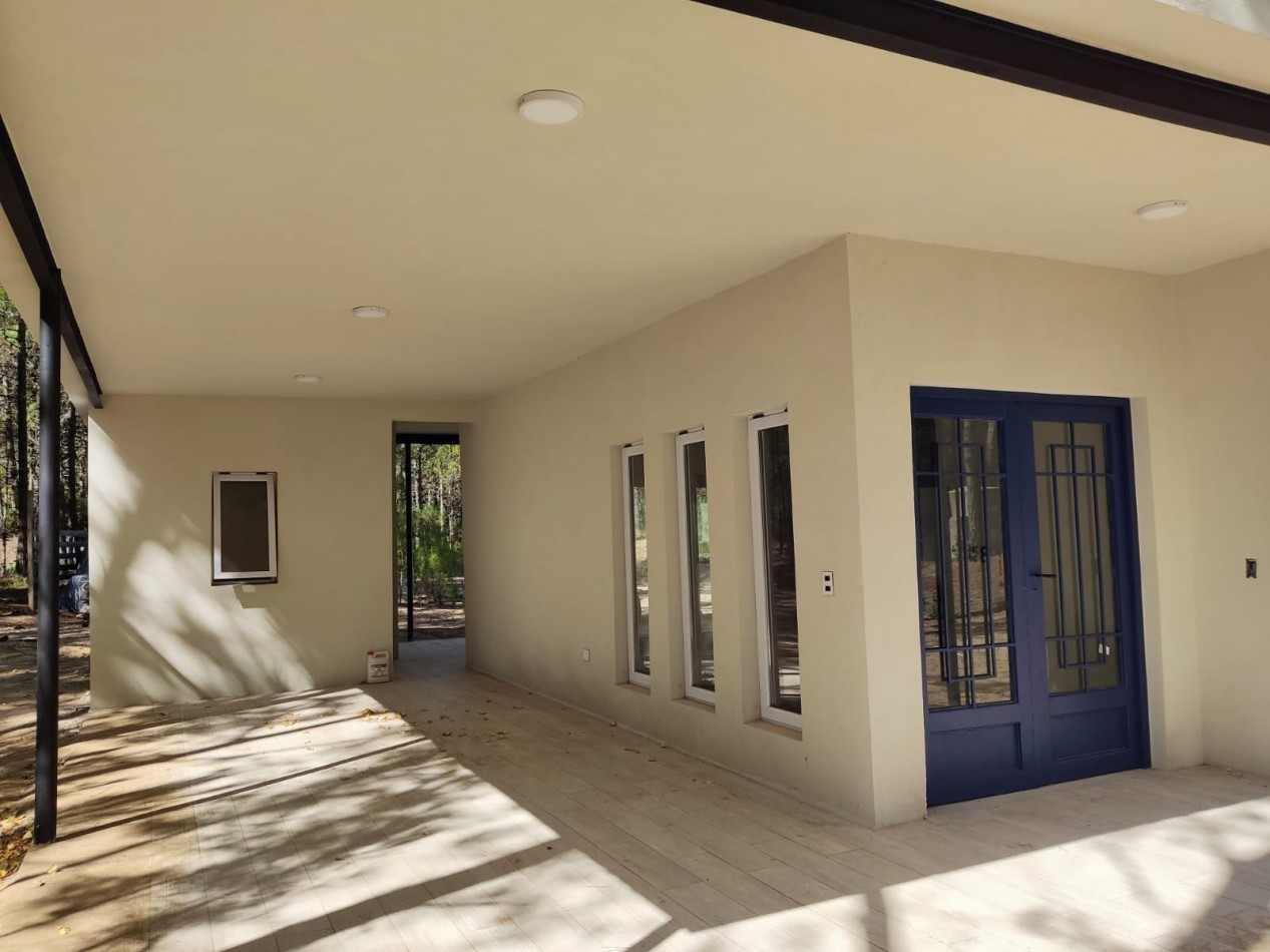 Casa en Venta en Villa Robles cerca de Pinamar y Costa Esmeralda. barrio cerrado