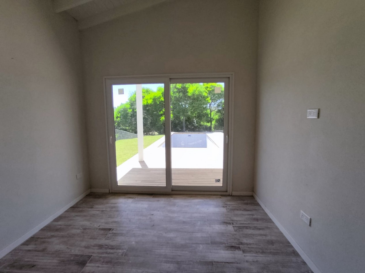 Casa en venta Costa Esmeralda estilo americana 4dorm 