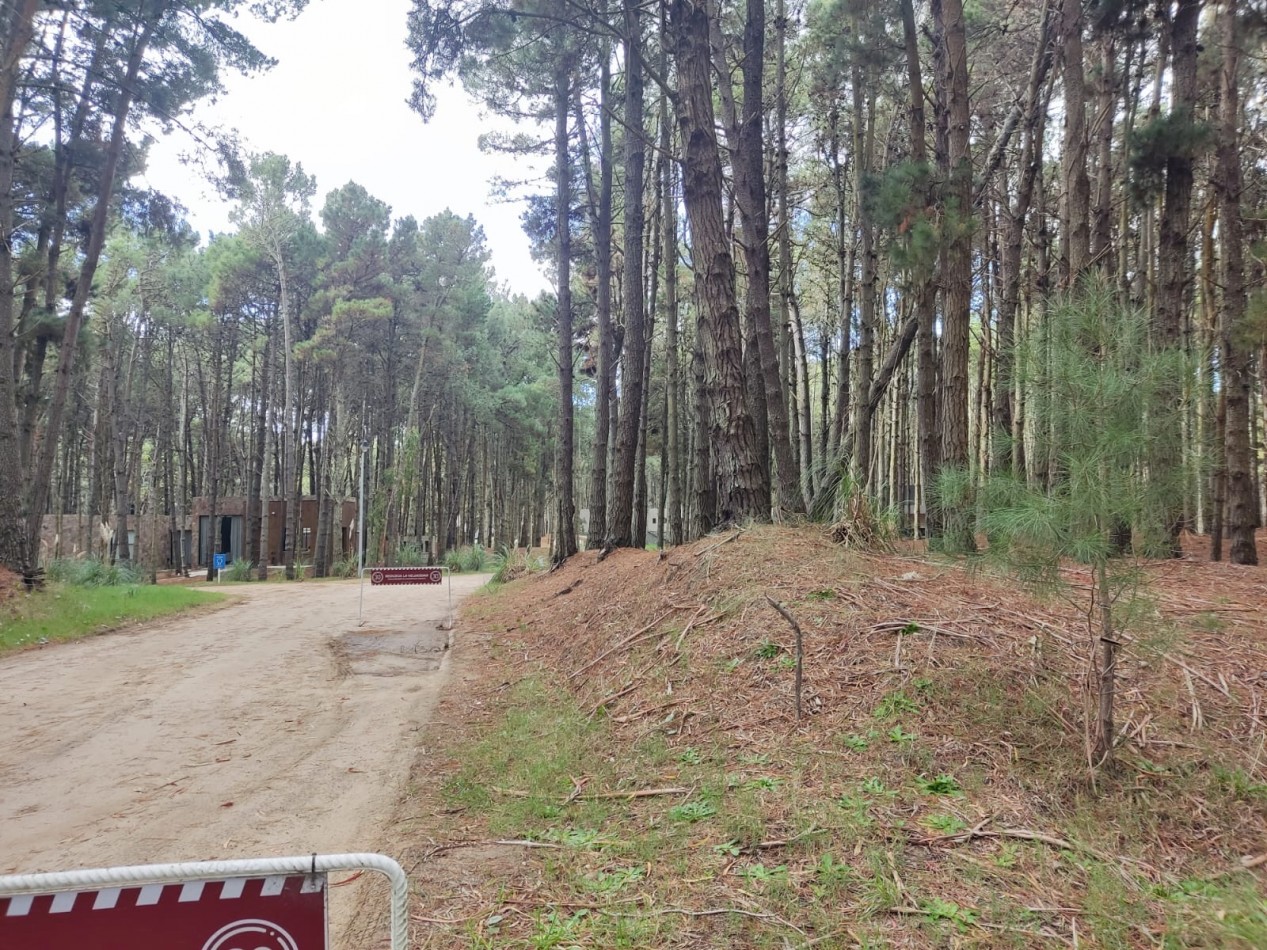 lote barrio Bosque costa Esmeralda