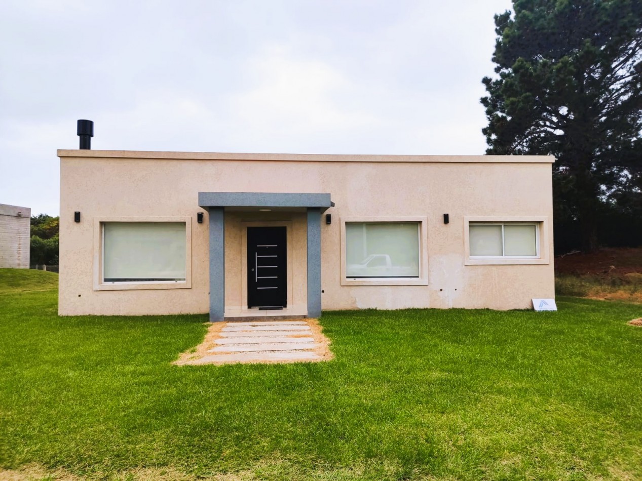 Venta casa Costa Esmeralda Senderos 3 4 ambientes
