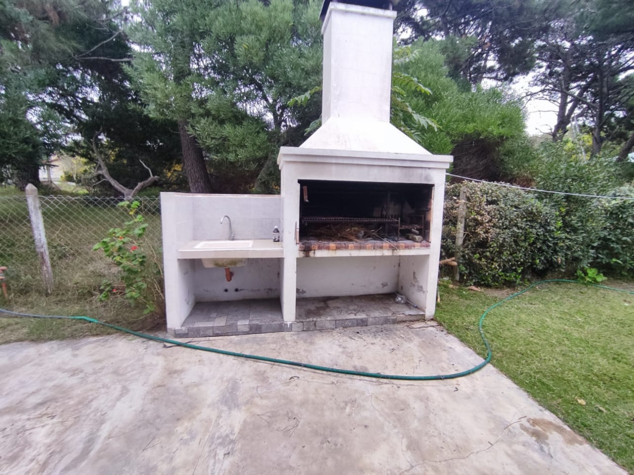 casa en venta Oatende casi Valeria del mar, a 2 cuadras de Bathurst. 