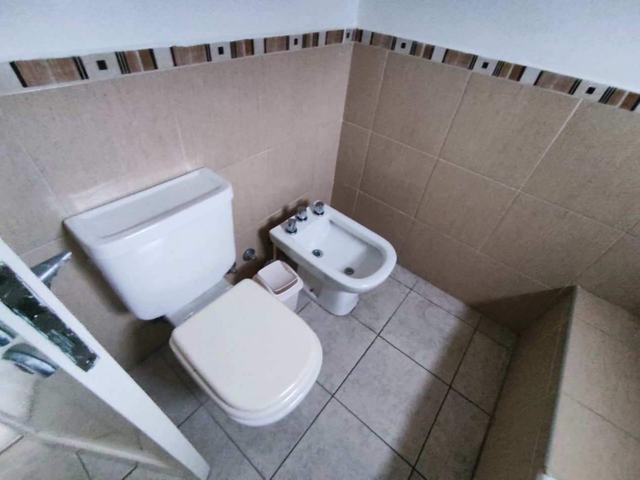 casa en venta Oatende casi Valeria del mar, a 2 cuadras de Bathurst. 