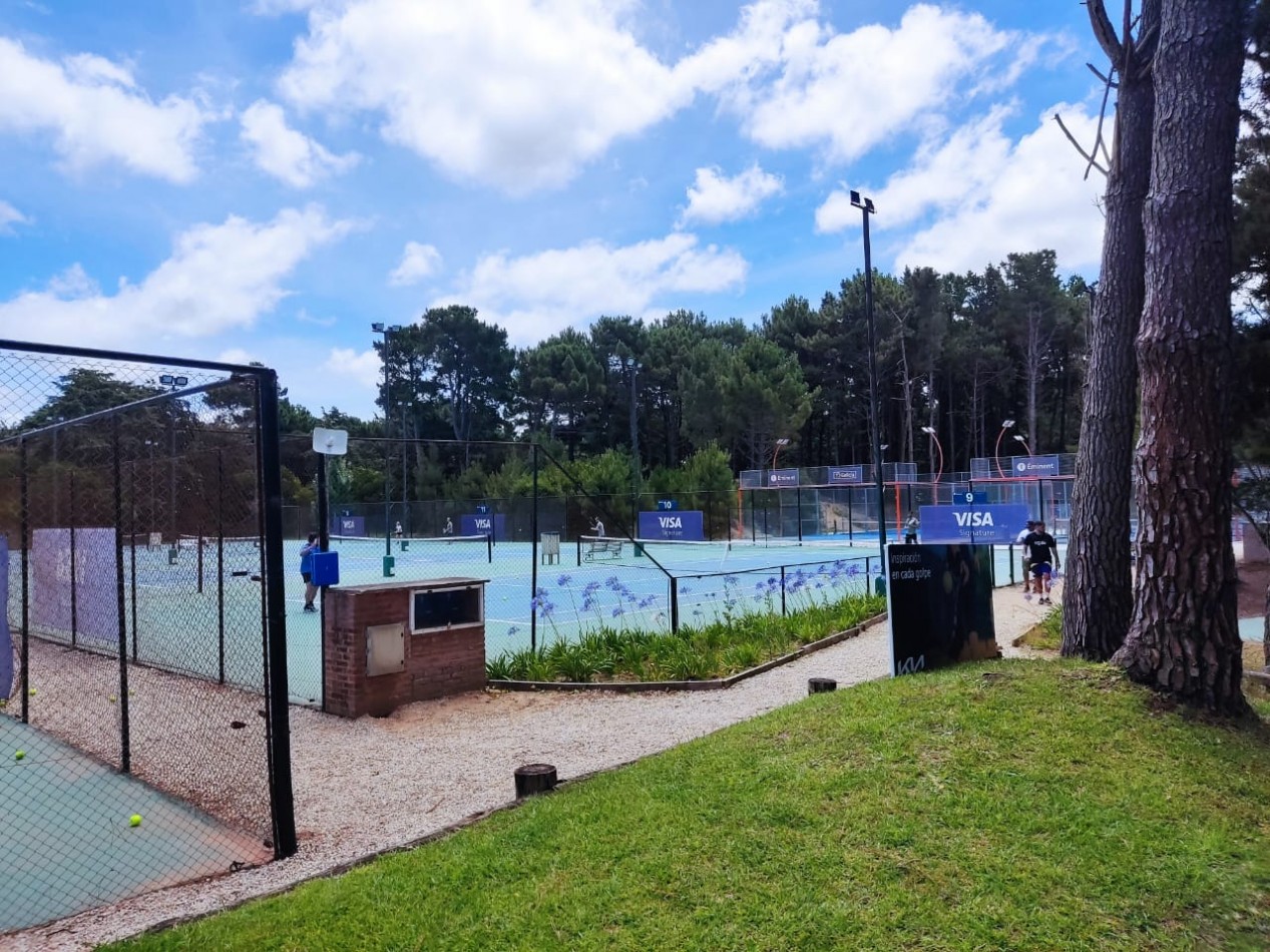 Venta de lote costa Esmeralda Deportiva 