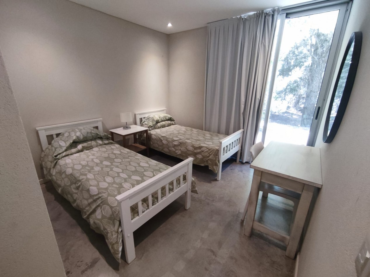 Venta y alquiler casa en Costa Esmeralda deportiva