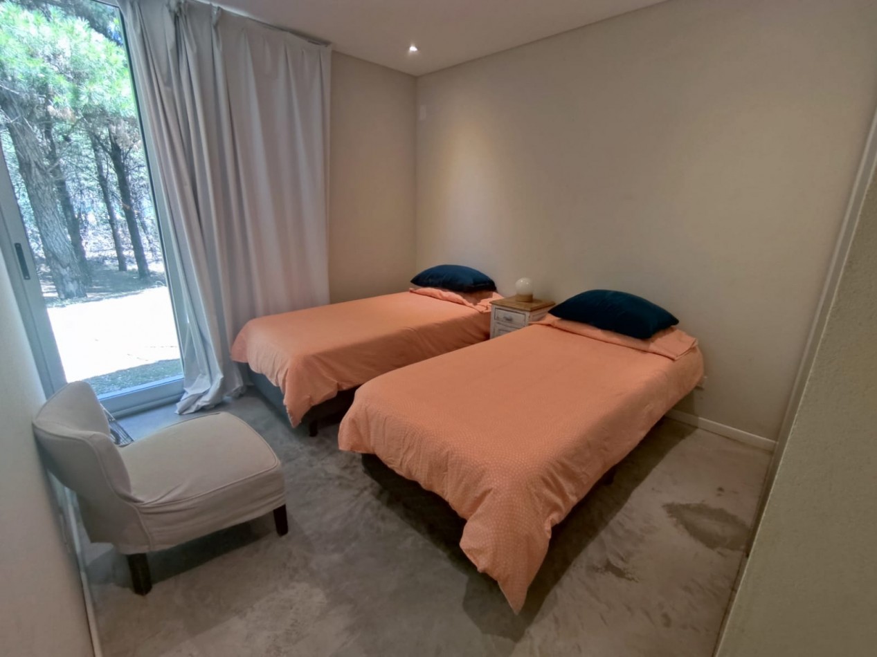 Venta y alquiler casa en Costa Esmeralda deportiva