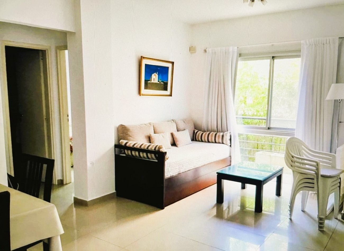 venta departamento 2 amb 1er piso edif. Patagonia 2 centro Pinamar