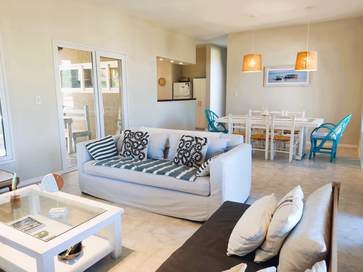 Casa En Venta  Costa Esmeralda Ecuestre. Con gas natural