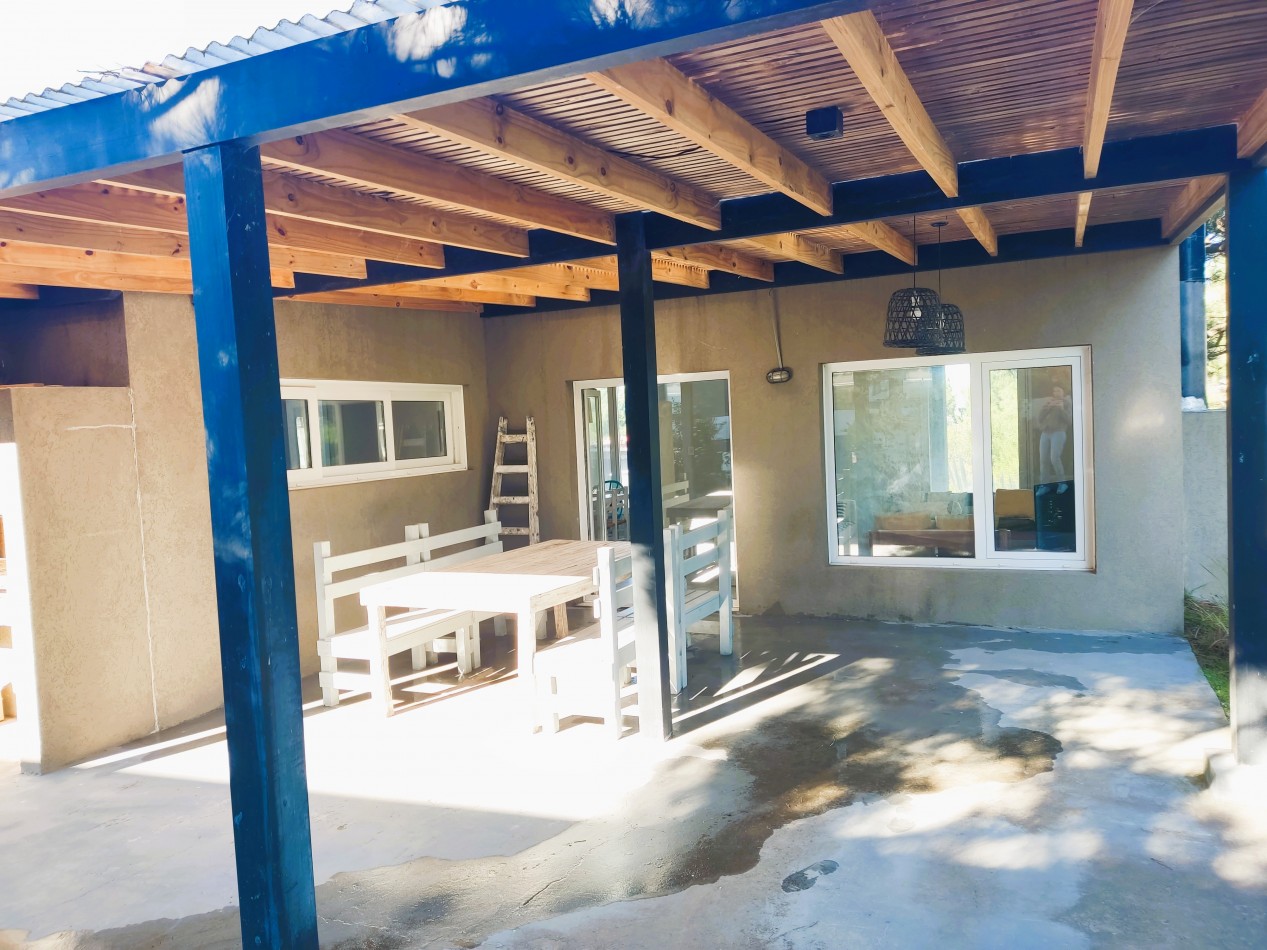 Casa En Venta  Costa Esmeralda Ecuestre. Con gas natural