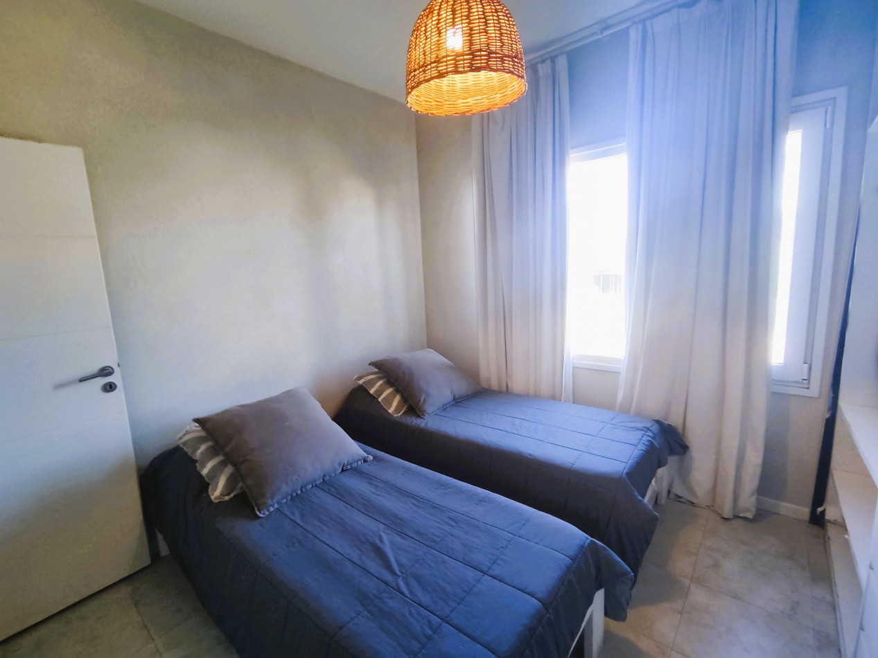 Casa En Venta  Costa Esmeralda Ecuestre. Con gas natural