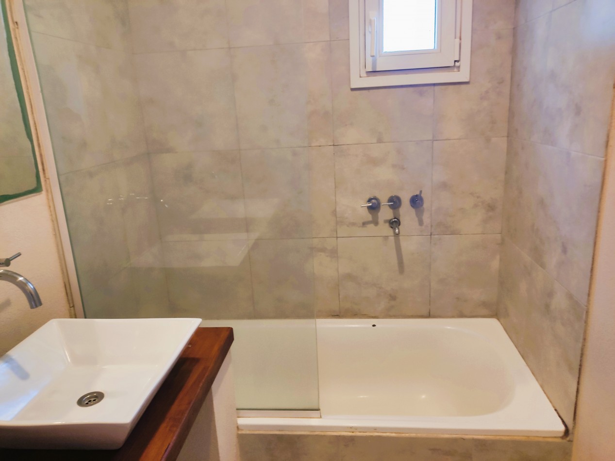 Casa En Venta  Costa Esmeralda Ecuestre. Con gas natural