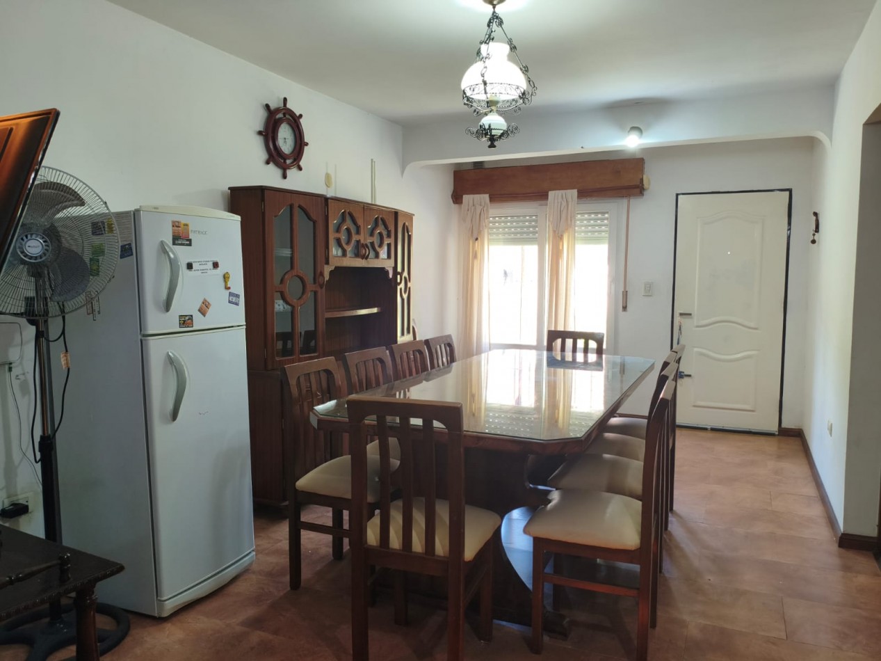 Casa en alquiler en Ostende a 4 cuadras del mar