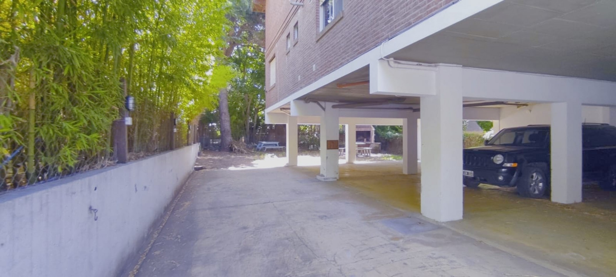 Venta departamento duplex Pinamar mar de Ostende Robette cochera oportunidad permuta