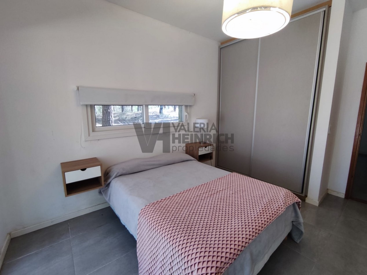 Venta casa Villarobles Pinamar  4 dorm.