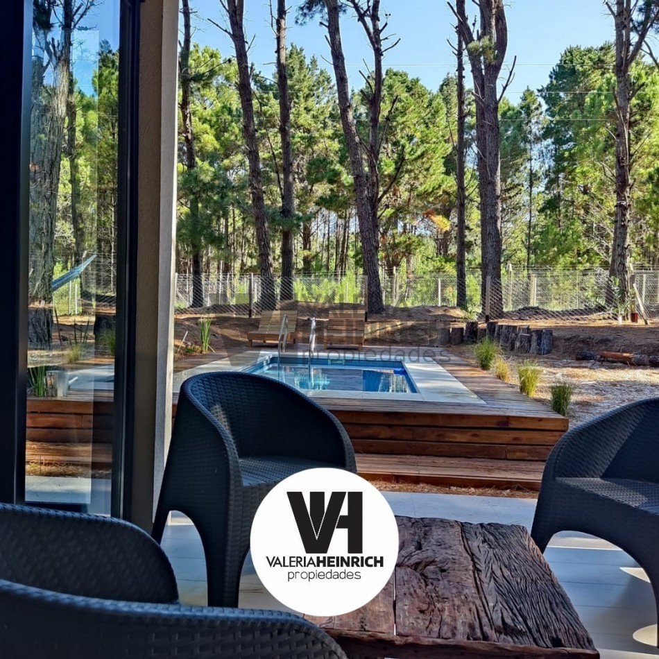 Alquiler y Venta Casa Villarobles con piscina 6 pax