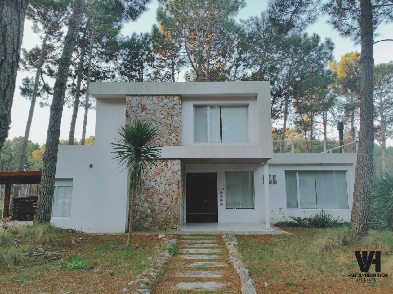casa Villarobles venta laguna 4 dorm.  oportunidad 