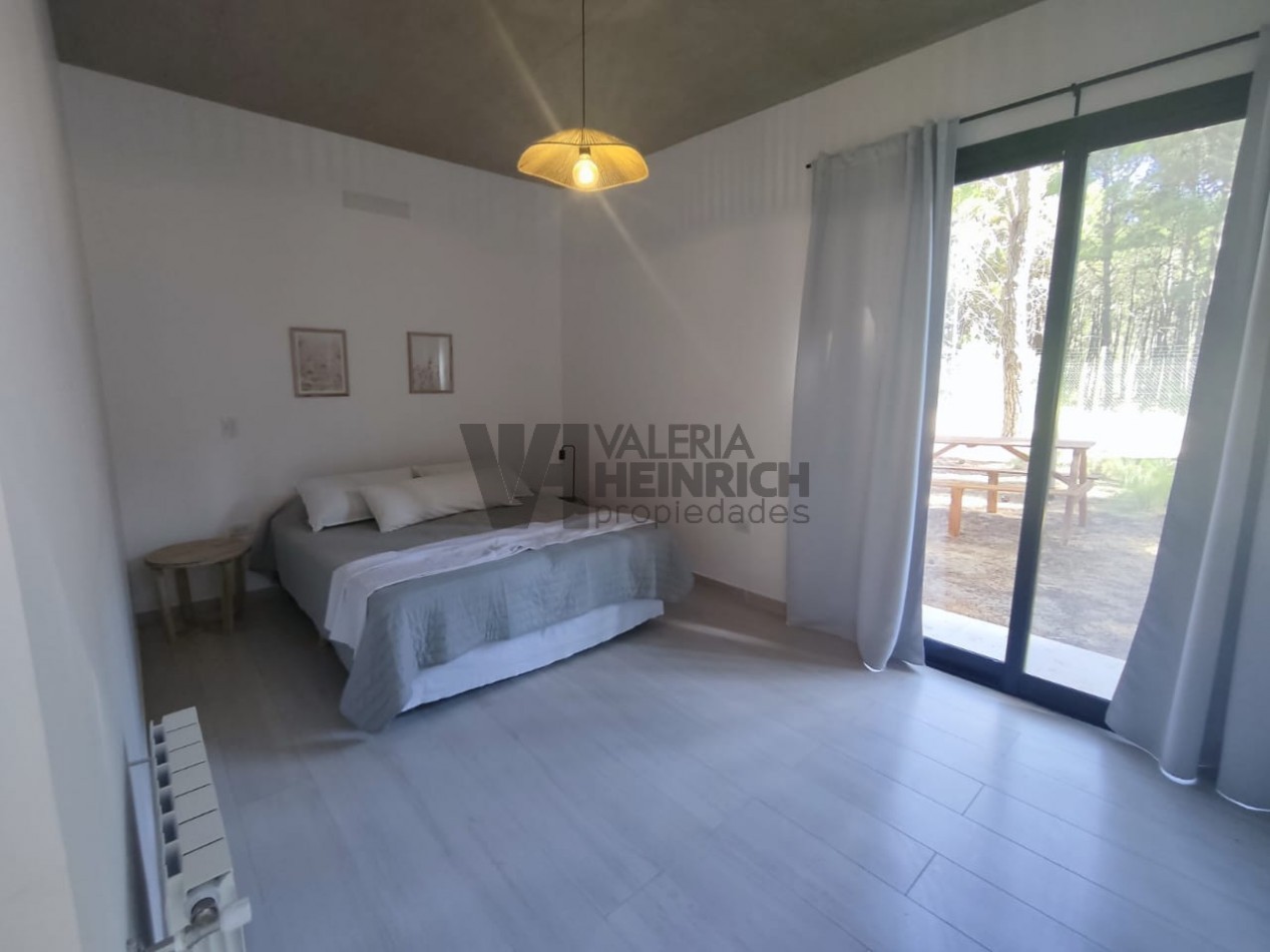 Alquiler y Venta Casa Villarobles con piscina 6 pax