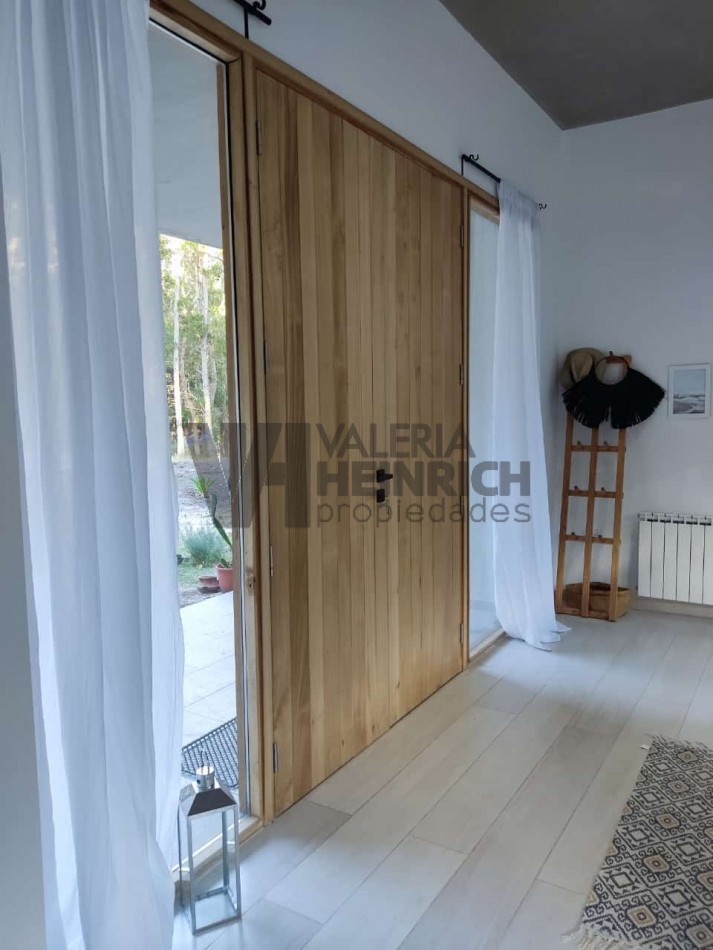 Alquiler y Venta Casa Villarobles con piscina 6 pax