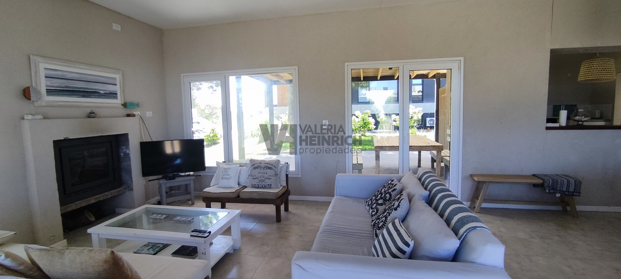 Casa En Venta  Costa Esmeralda Ecuestre. Con gas natural