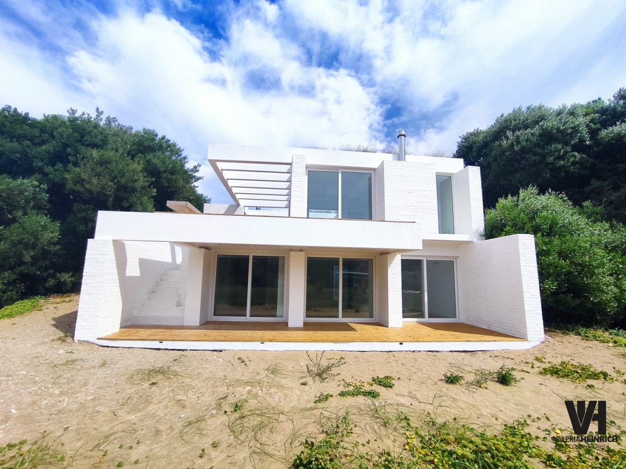 CASA EN VENTA COSTA ESMERALDA SEND 3 DISEÑO 