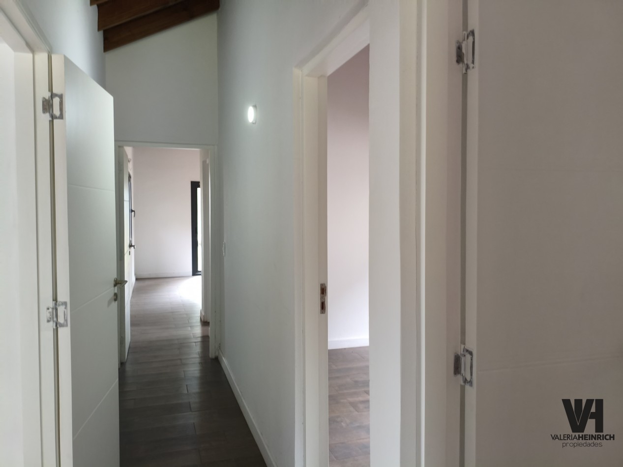 Casa en venta estilo campo costa esmeralda deportiva