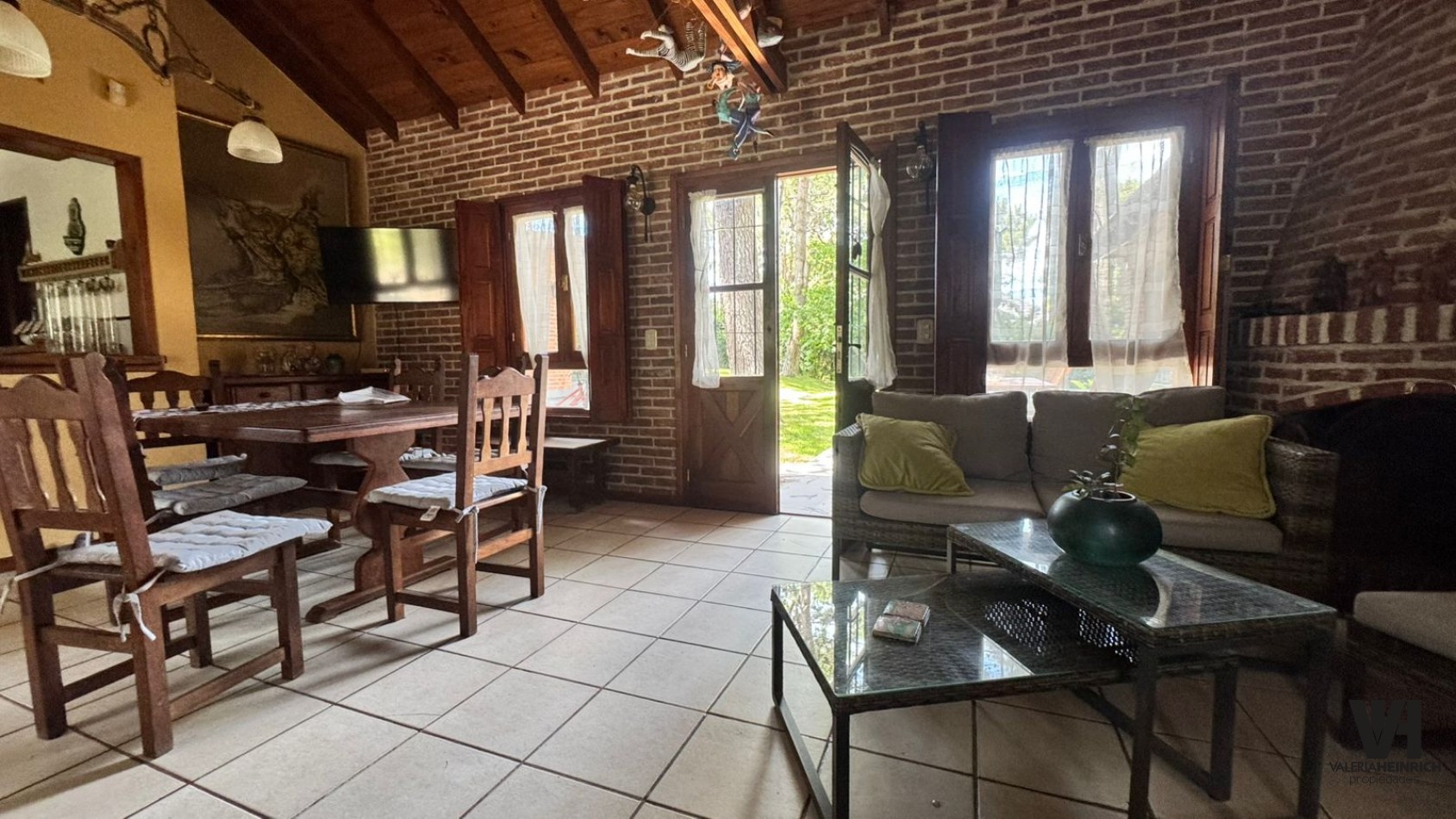 CASA EN ALQUILER PINAMAR PILETA 6 PAX