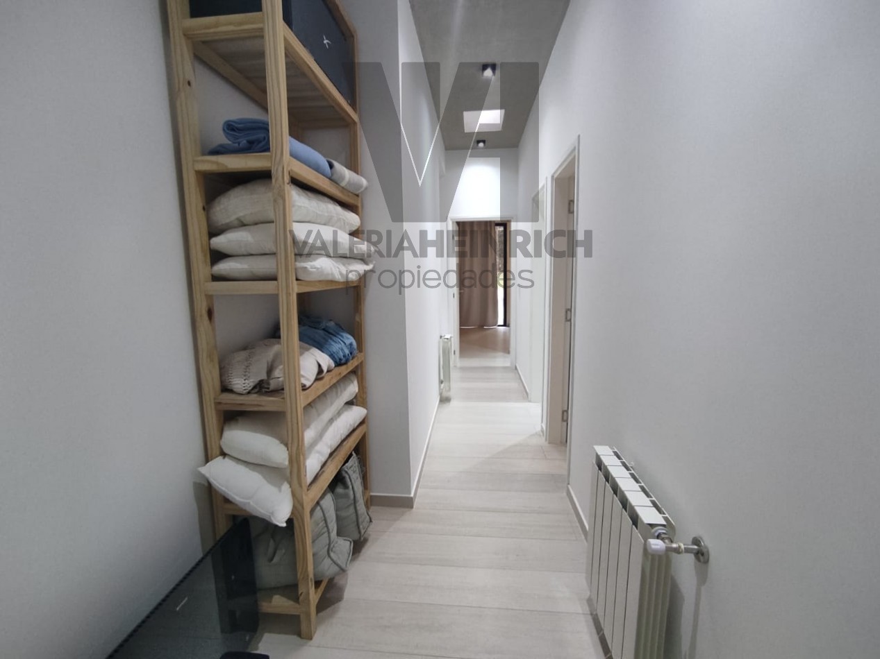 Alquiler y Venta Casa Villarobles con piscina 6 pax. 