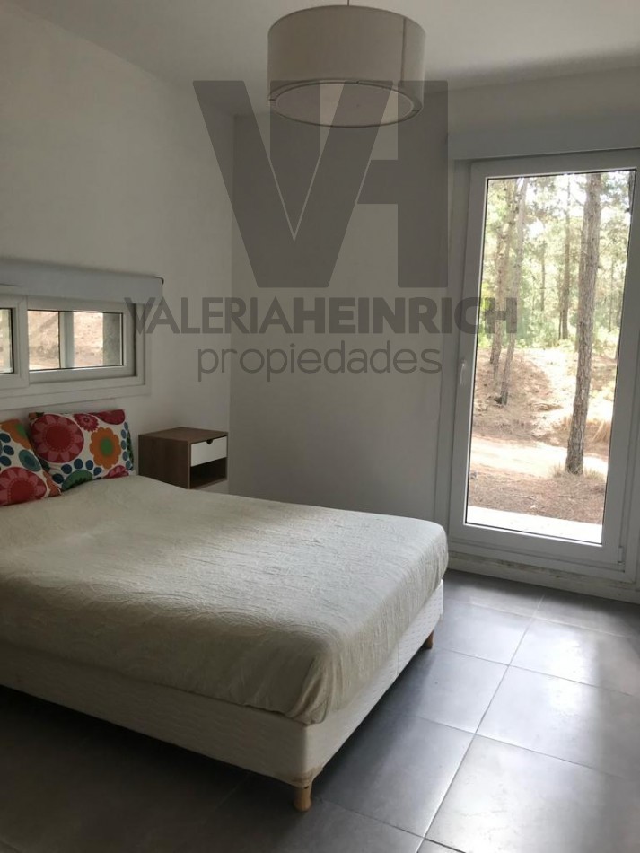 Venta casa Villarobles Pinamar 4 dorm.