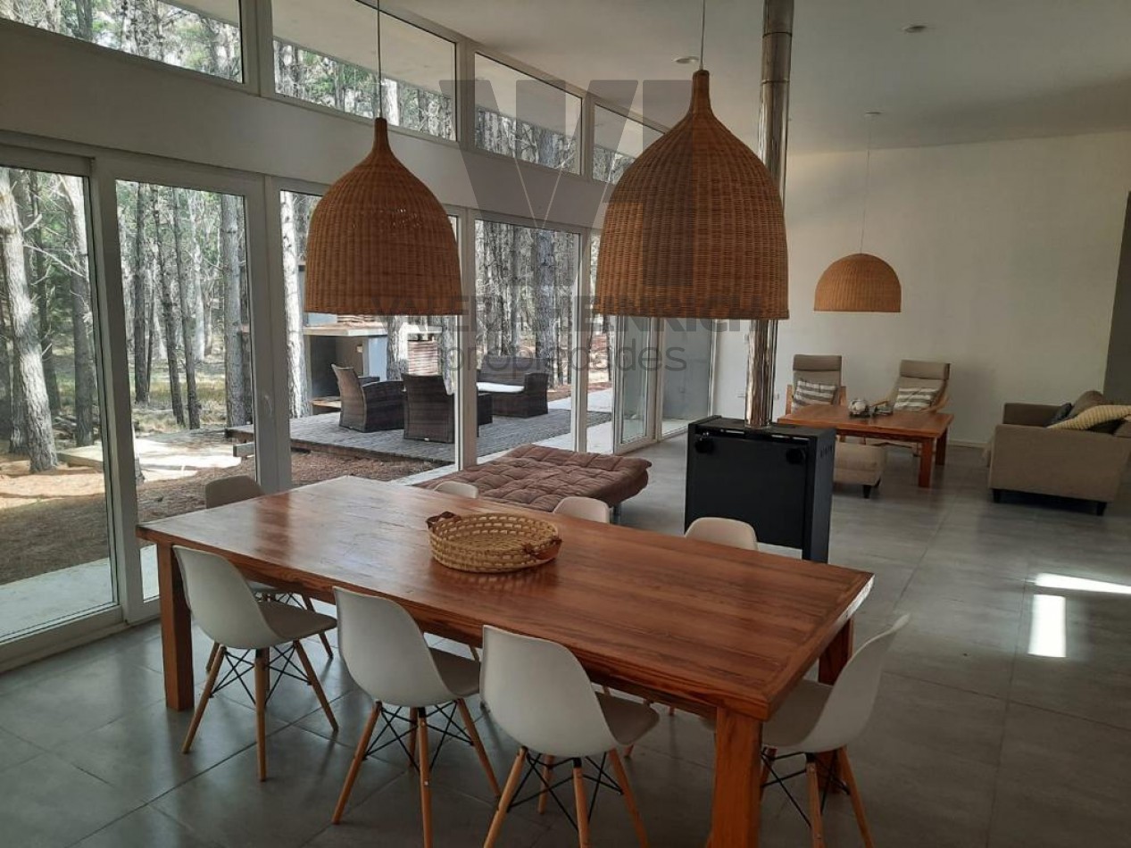 Venta casa Villarobles Pinamar 4 dorm.
