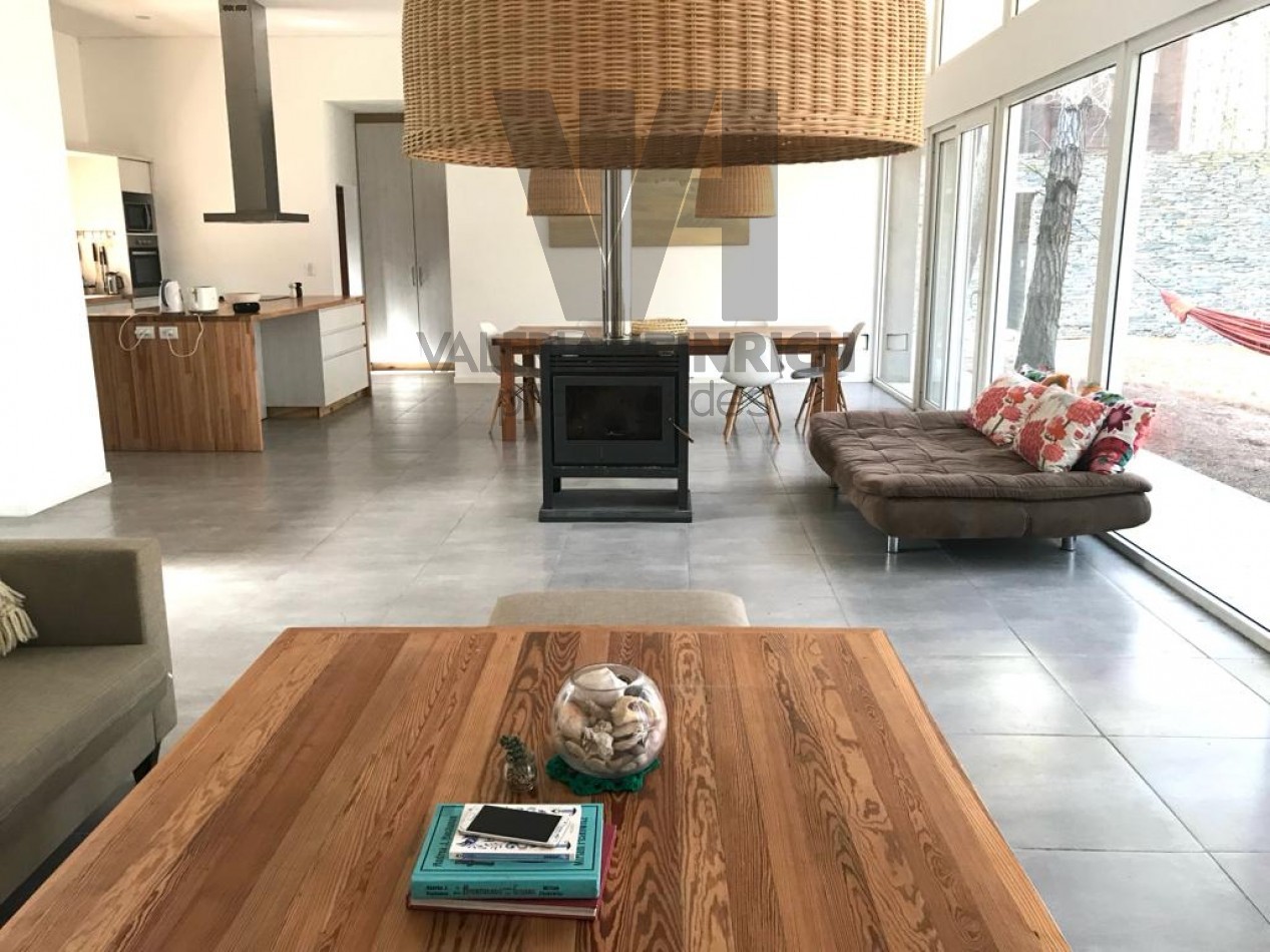 Venta casa Villarobles Pinamar 4 dorm.