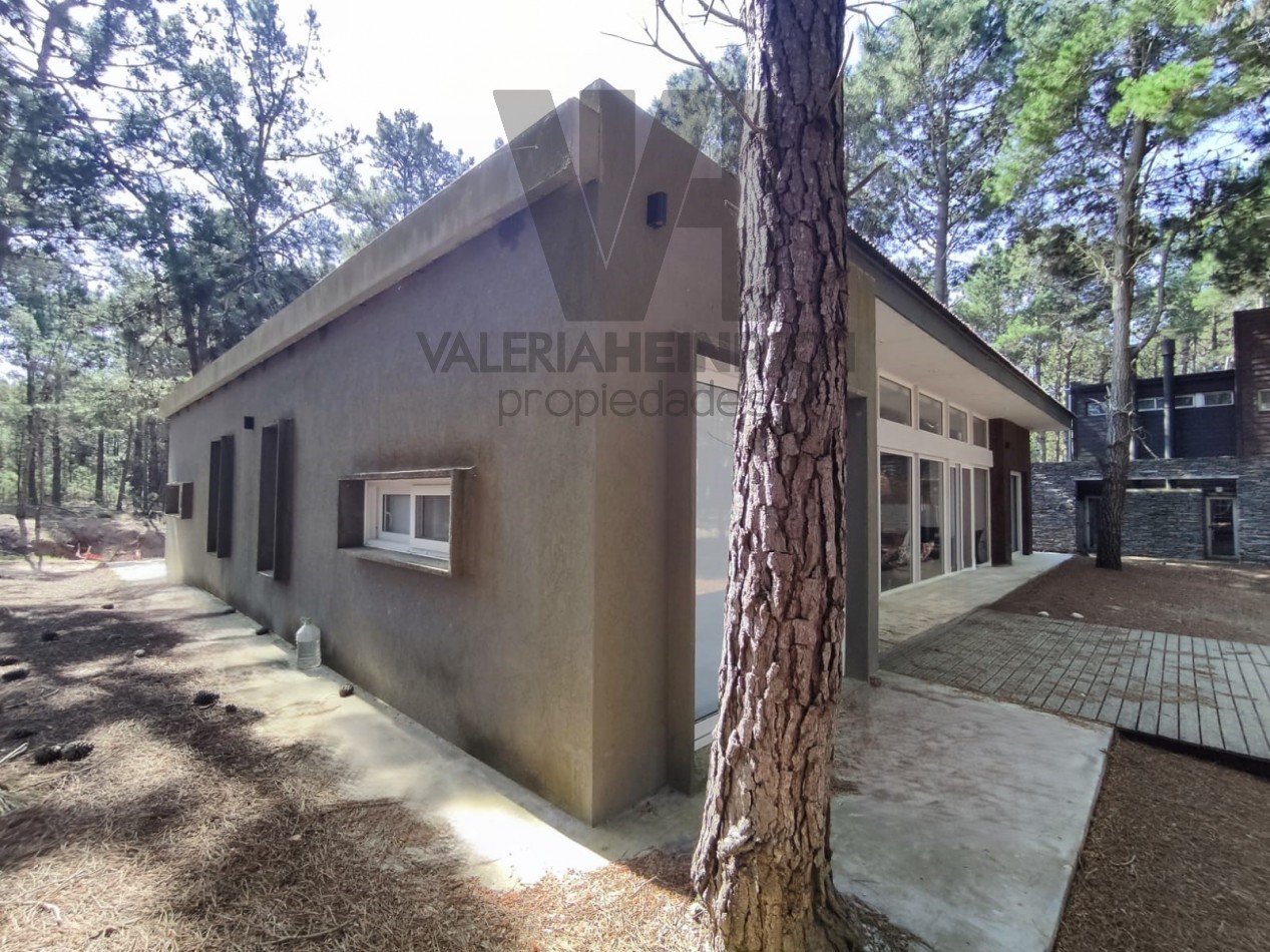 Venta casa Villarobles Pinamar 4 dorm.