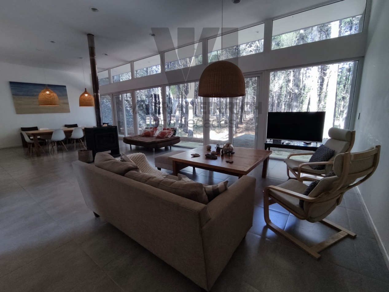 Venta casa Villarobles Pinamar 4 dorm.