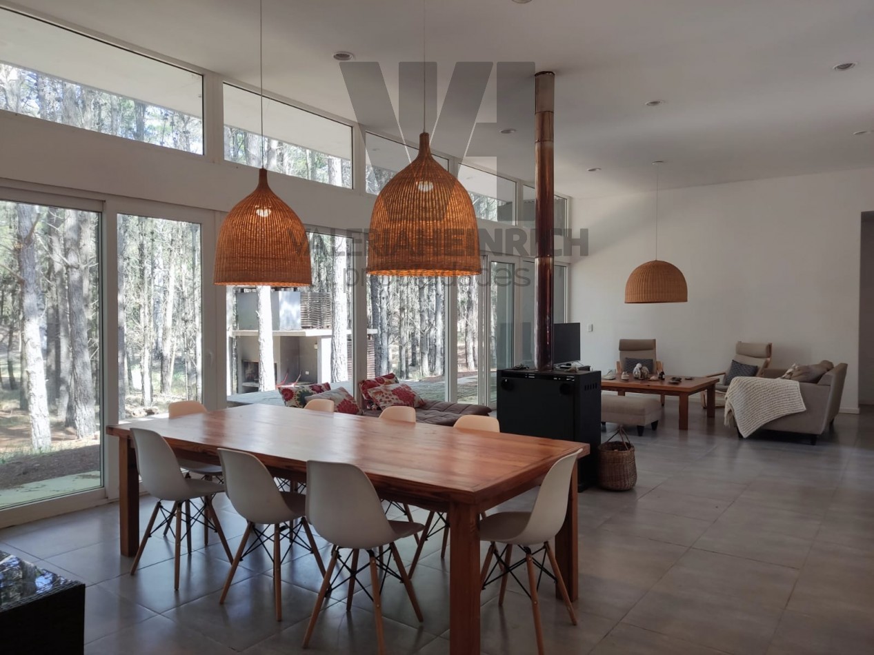 Venta casa Villarobles Pinamar 4 dorm.