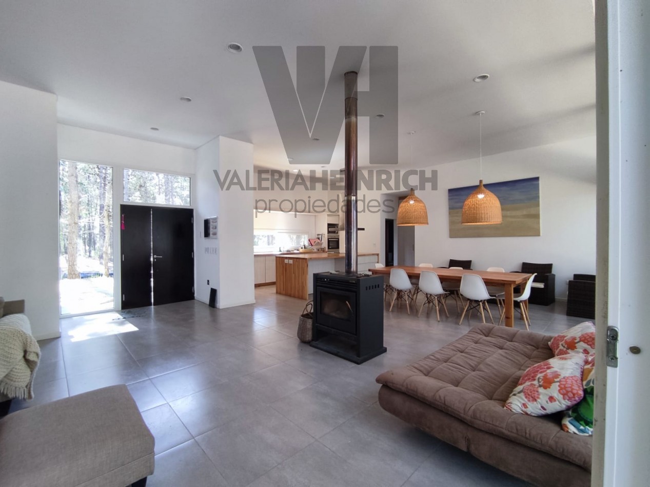 Venta casa Villarobles Pinamar 4 dorm.
