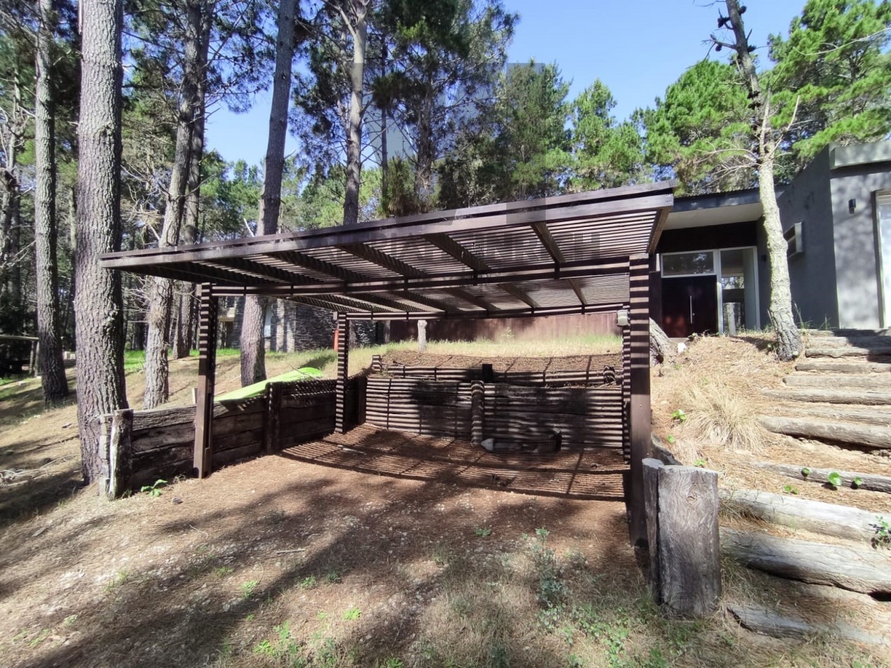Venta casa Villarobles Pinamar 4 dorm.