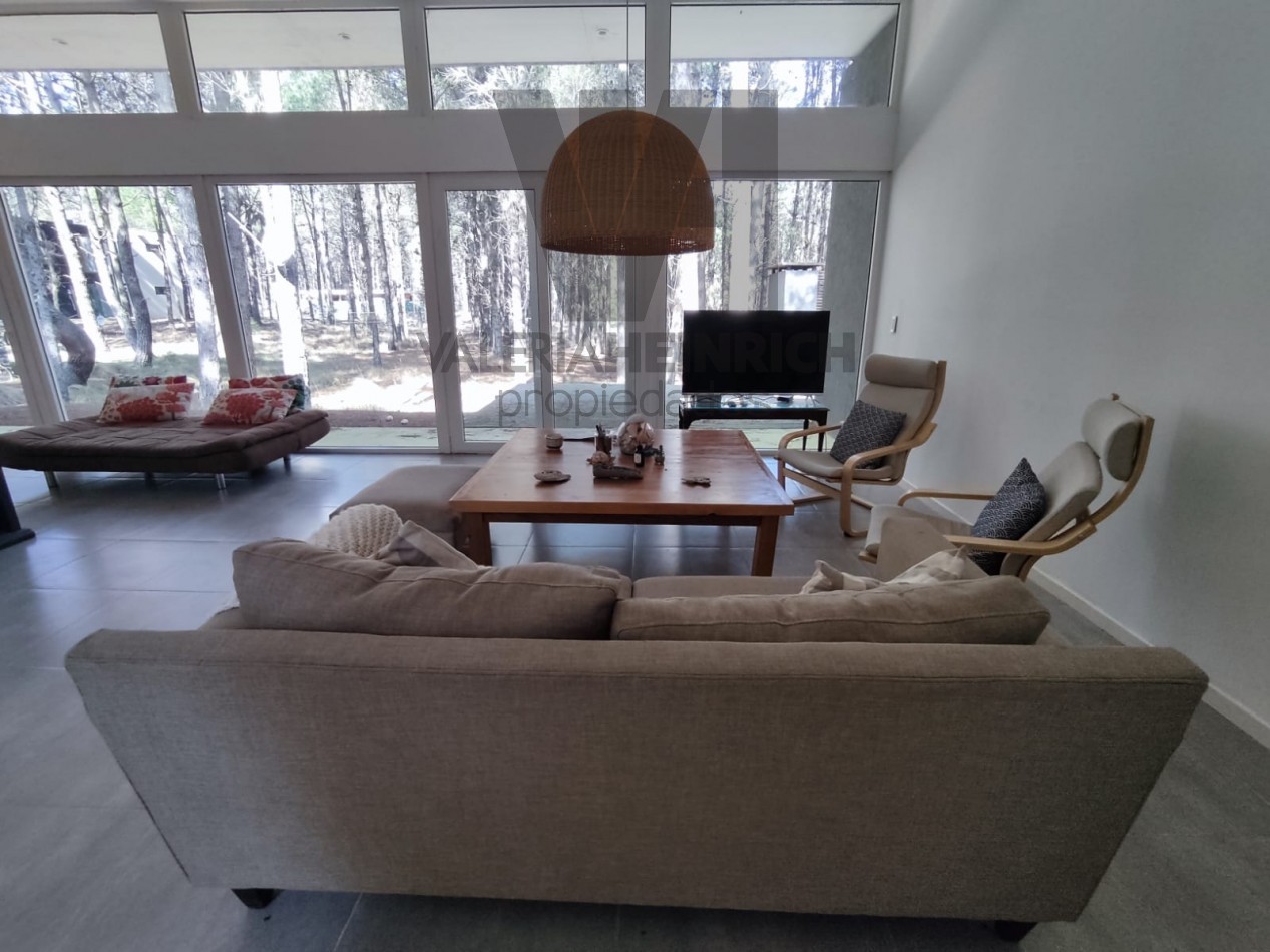 Venta casa Villarobles Pinamar 4 dorm.