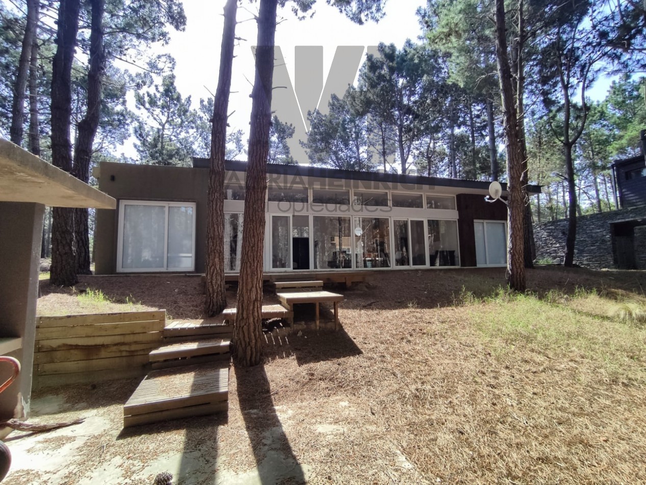 Venta casa Villarobles Pinamar 4 dorm.