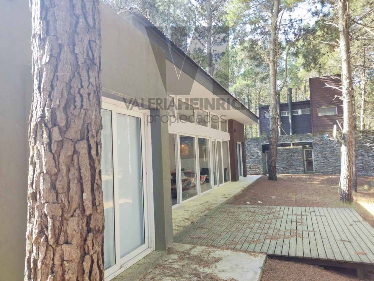 Venta casa Villarobles Pinamar 4 dorm.