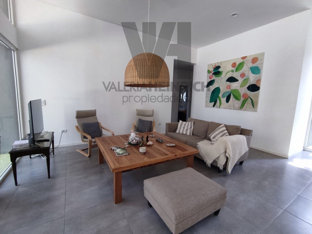 Venta casa Villarobles Pinamar 4 dorm.