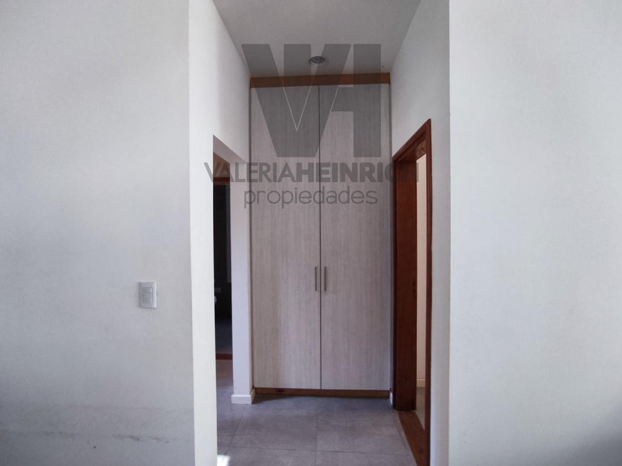 Venta casa Villarobles Pinamar 4 dorm.
