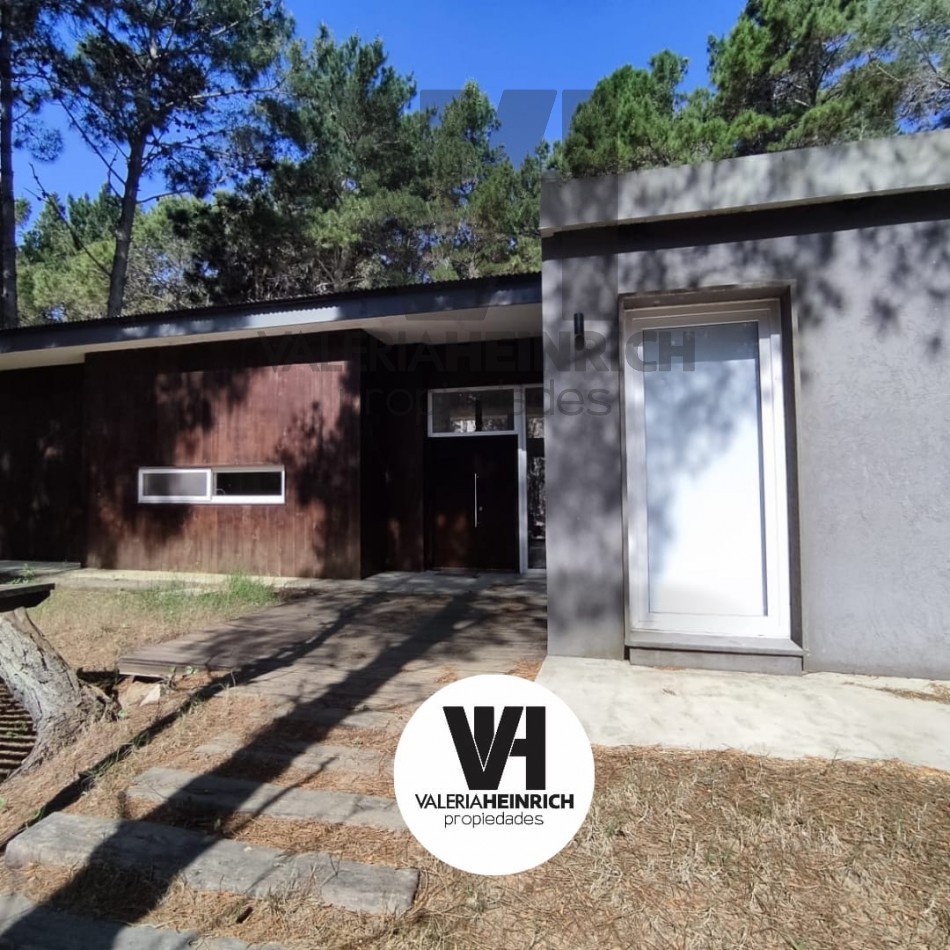 Venta casa Villarobles Pinamar 4 dorm.