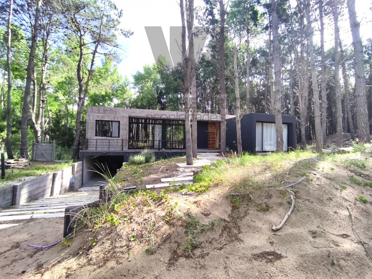 ALQUILER CASA VILLAROBLES COSTA ESMERALDA PINAMAR