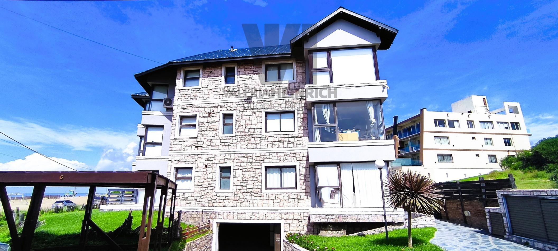 Departamento en venta frente al mar. Villa Gesell sur 2 ambientes