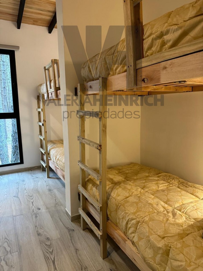 Casa Villarobles. Cerca Pinamar y Costa Esmeralda. Con salida al mar. 20 pax. ALQUILER. 6 DORM